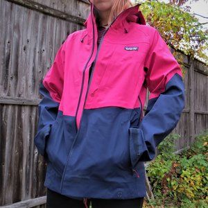 NWT Patagonia Untracked Jacket sz Small. sample.